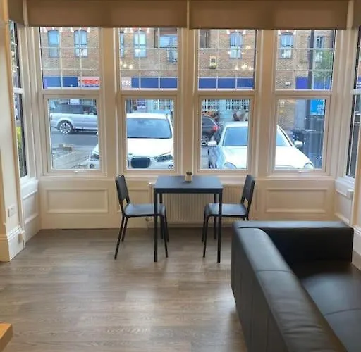 Beautiful Ground Floor Flat